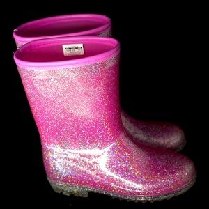 Carter Brand Rain boots sz 11. Gently Used.